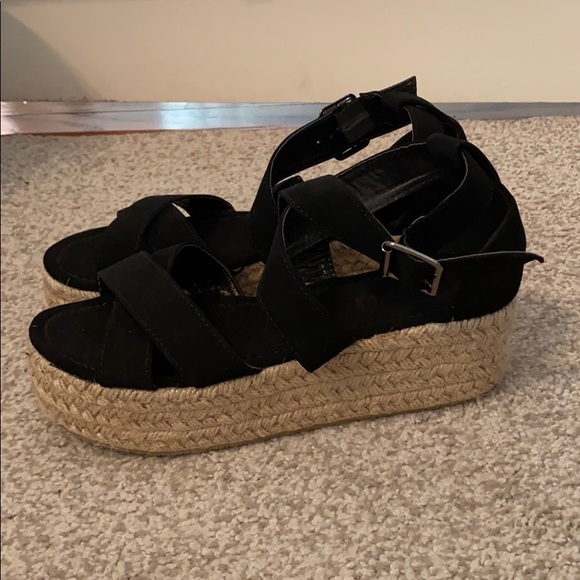 Black Espadrille Sandals☀️ - Picture 2 of 3
